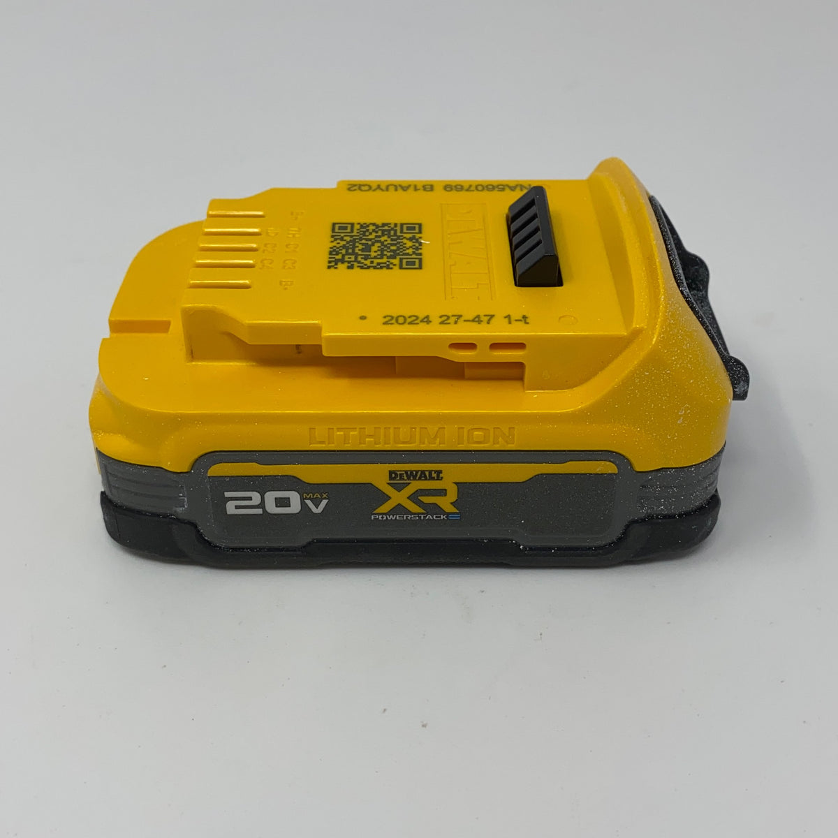 Front-UNT426885ZET