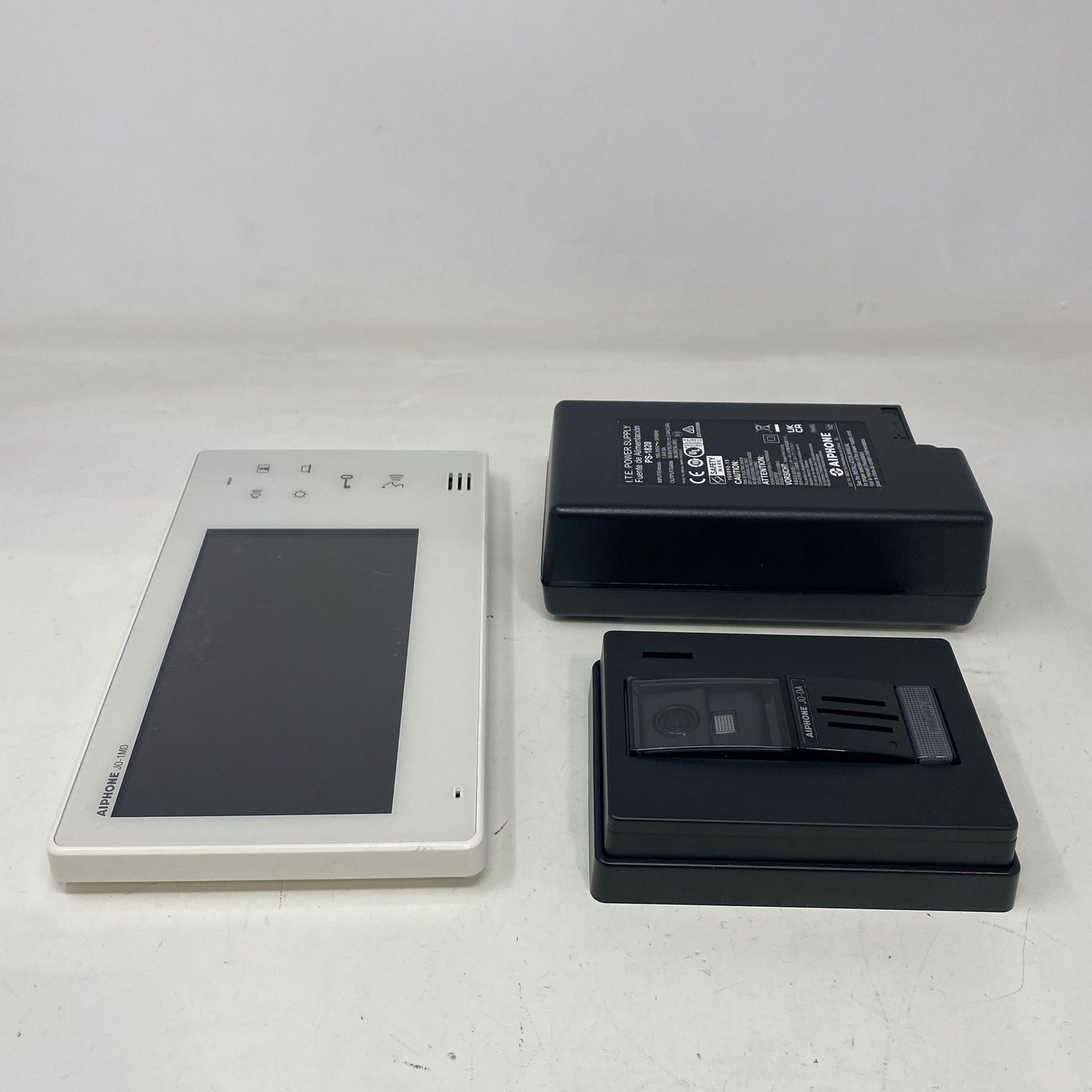 Left-UNT945527FZV