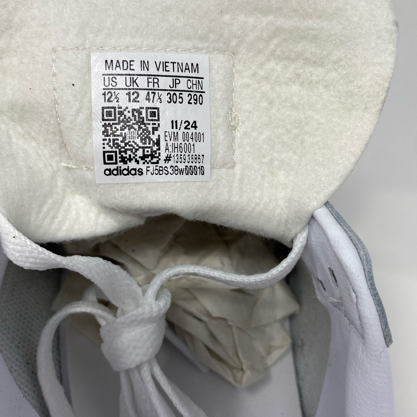 Serial #/Tag-UNT183479B6W