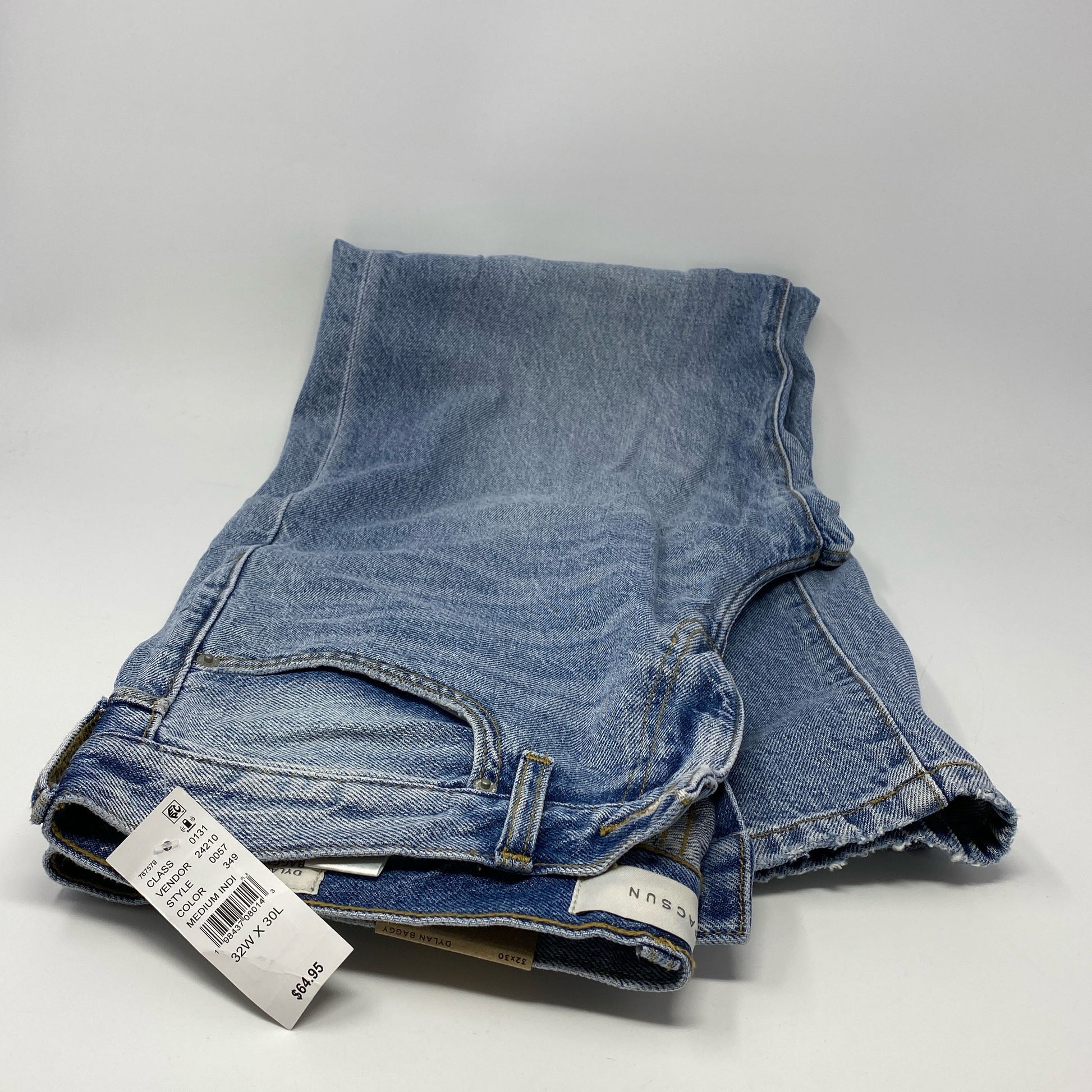 Back-UNT153075CFU