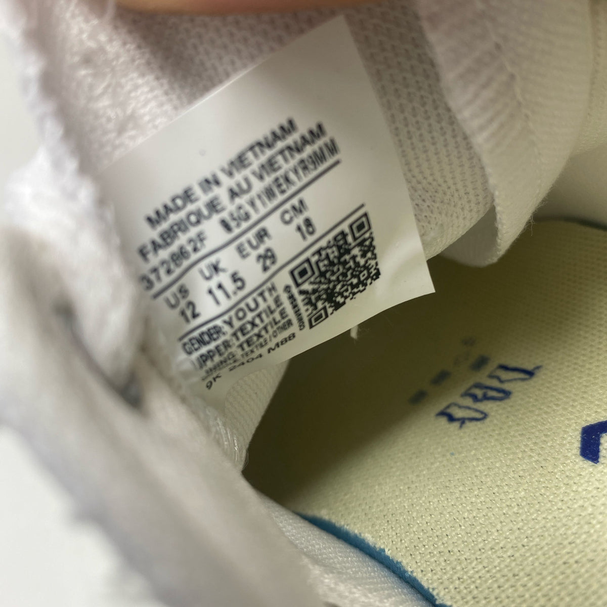 Serial #/Tag-UNT359433J1O