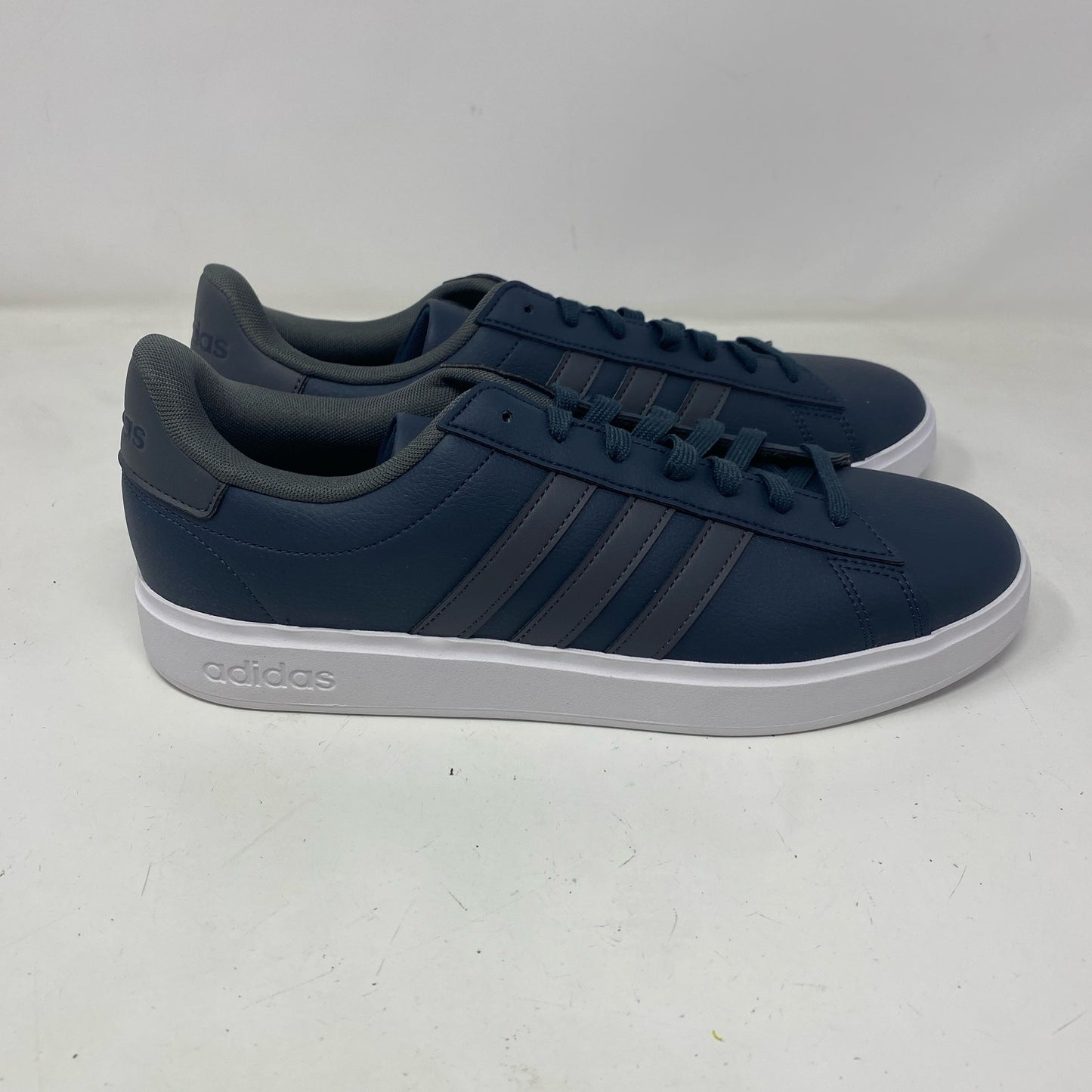 Front-UNT028678IXU