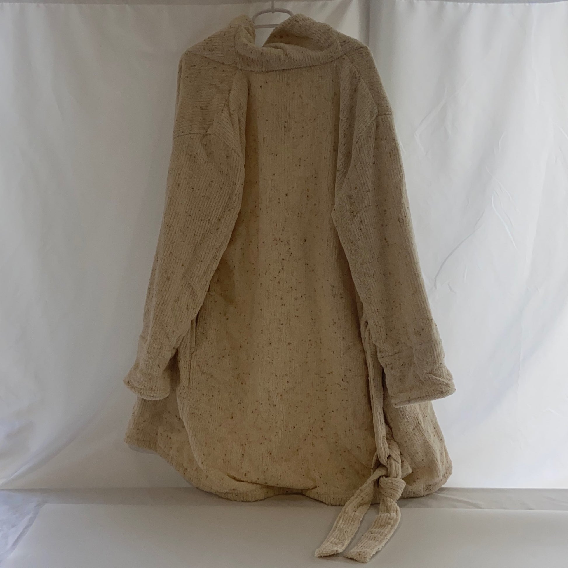 Back-UNT446540CQR