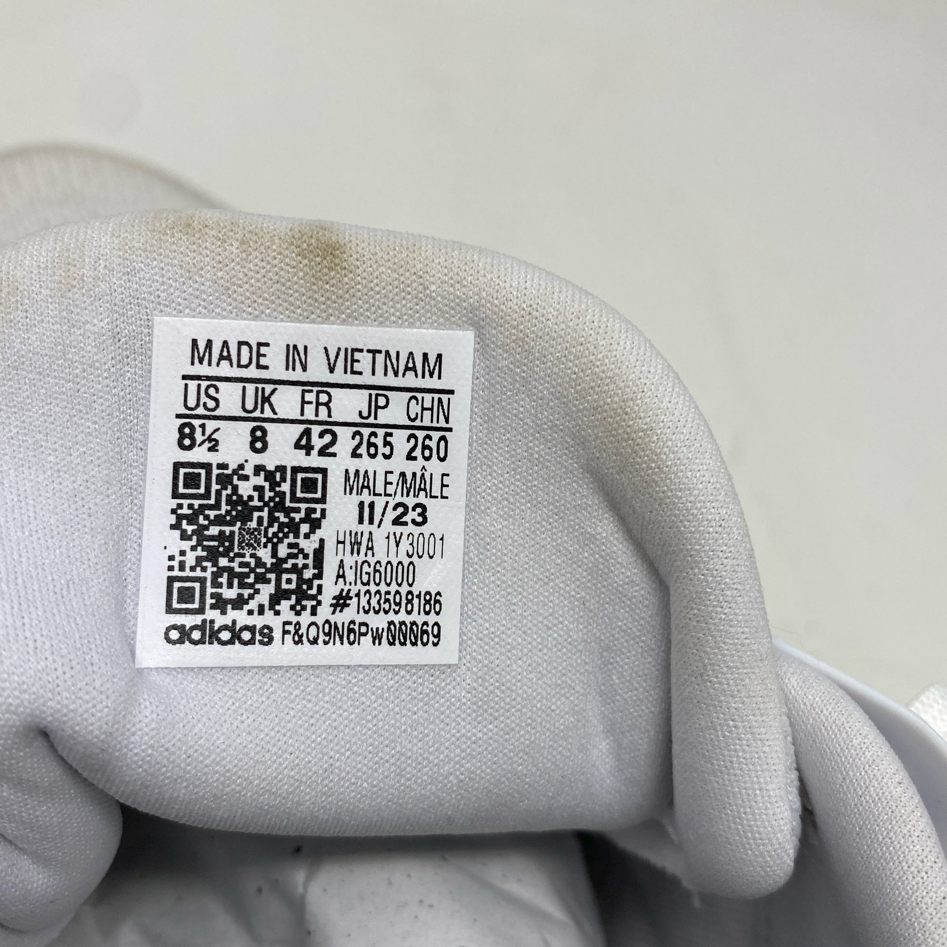 Serial #/Tag-UNT808399K7R