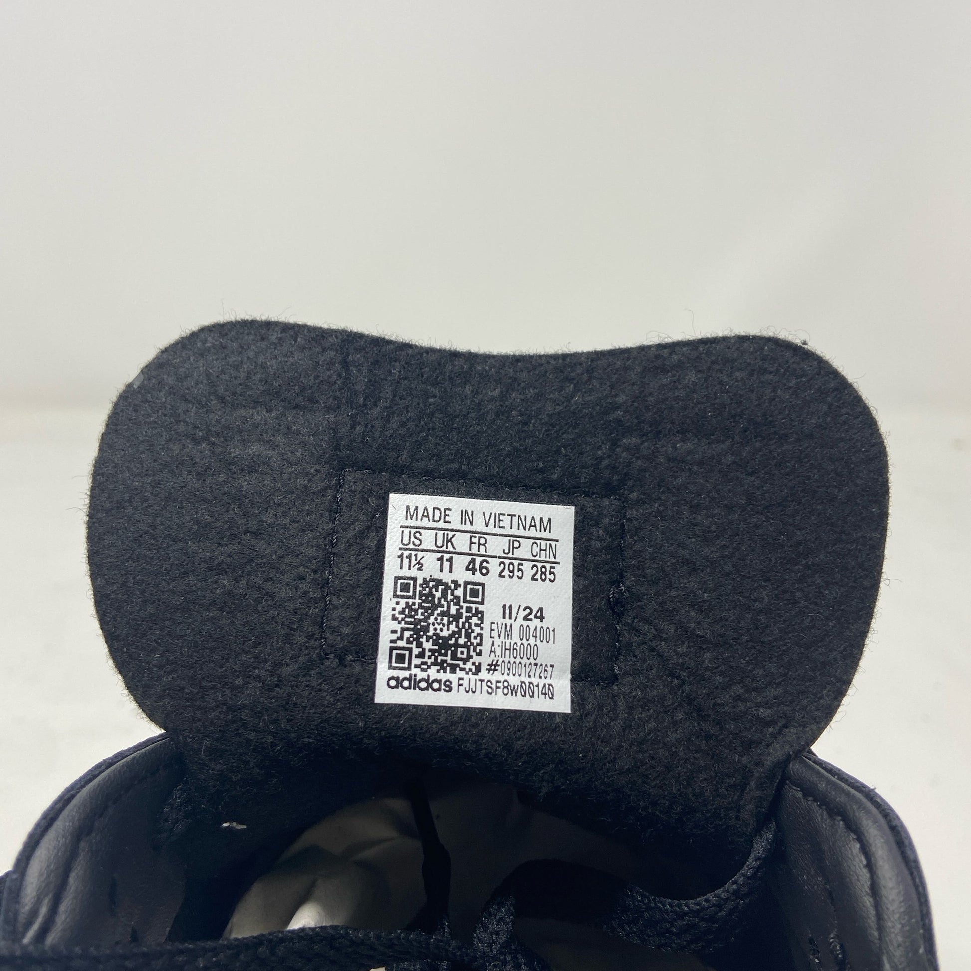 Serial #/Tag-UNT8933610N4