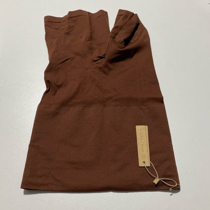Back-UNT180219QU1