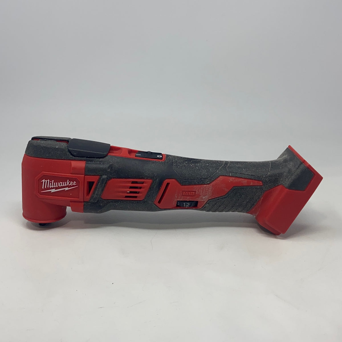 Front-UNT5884949SB