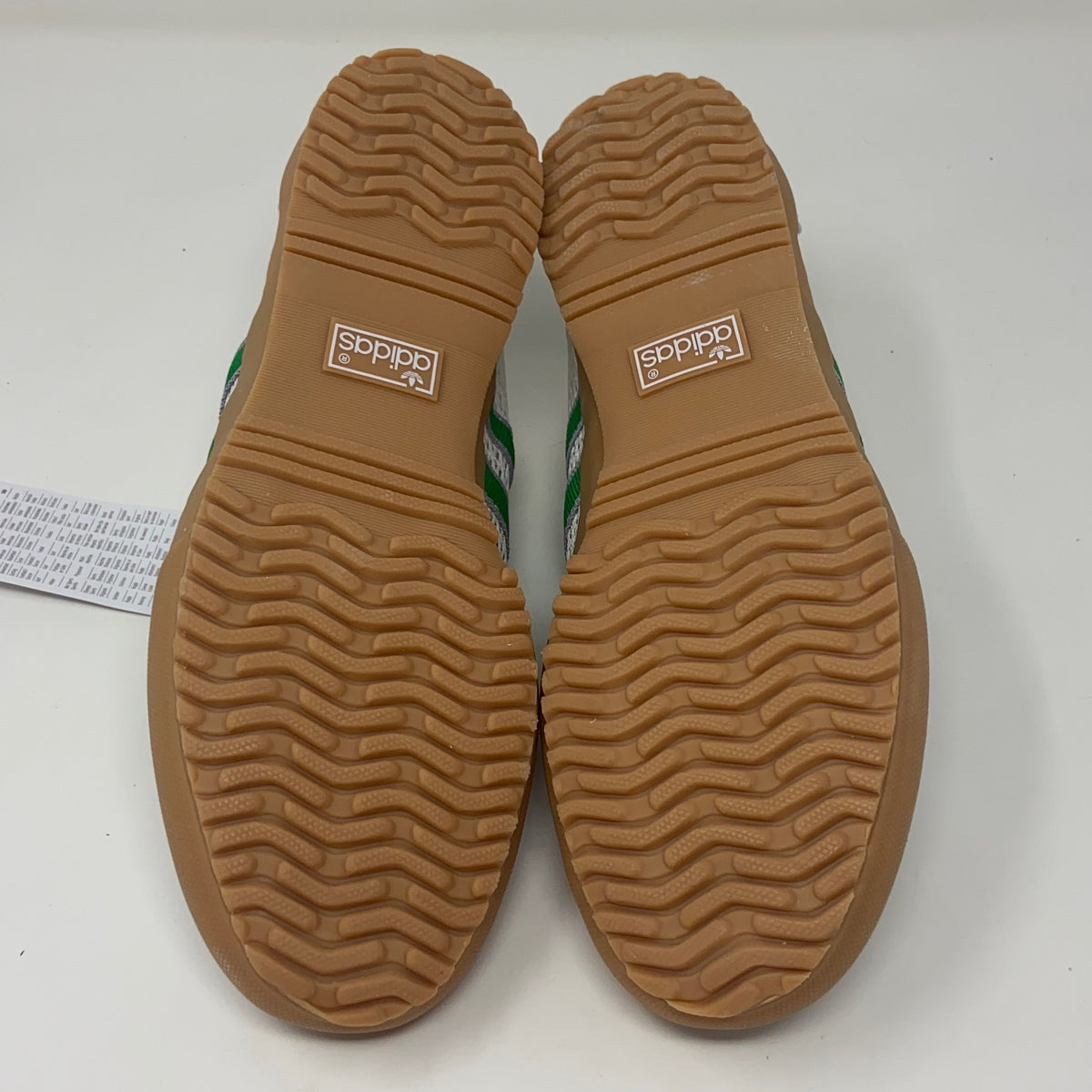 Bottom-UNT883944Z4P