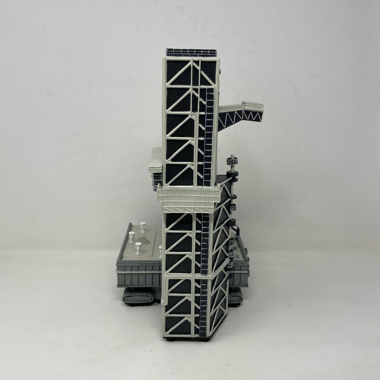 Left-UNT5087095Z9