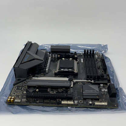 Right-UNT433118MYV