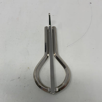 Left-LPNPMGH0656986