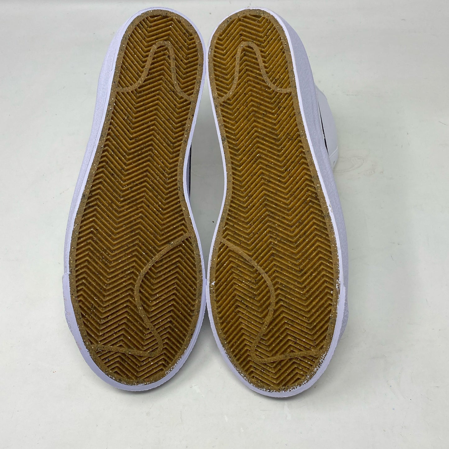 Bottom-UNT1375362IX