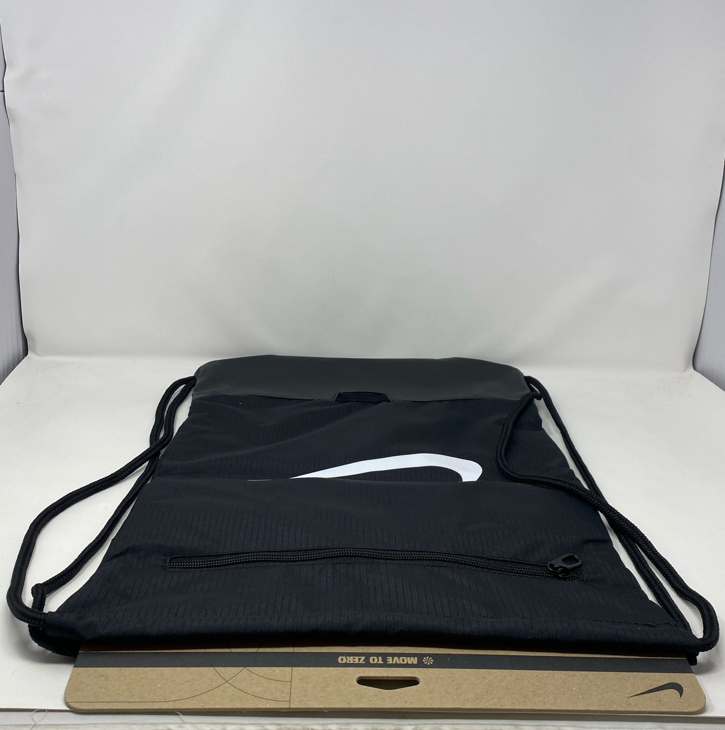 Back-UNT586153K3N