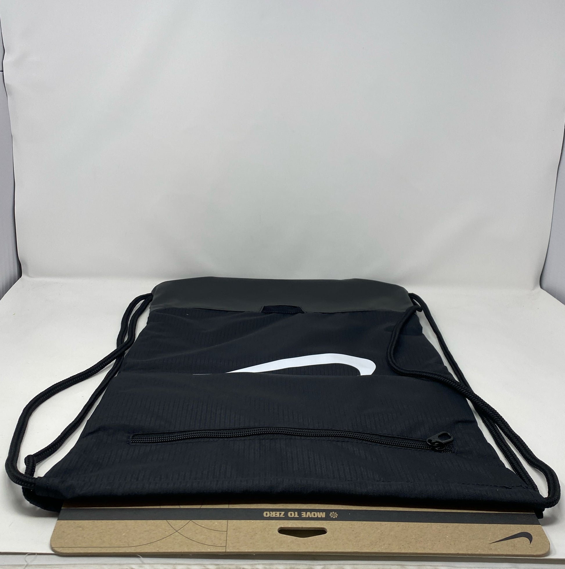 Back-UNT586153K3N
