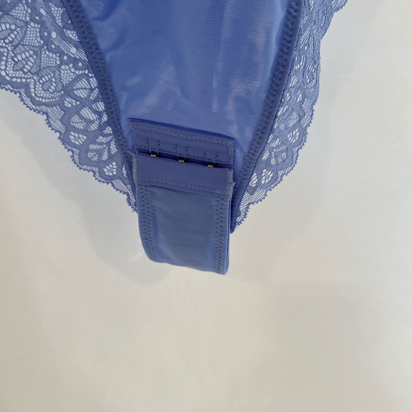 Bottom-UNT582148JB5