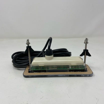 Front-UNT714319VB5