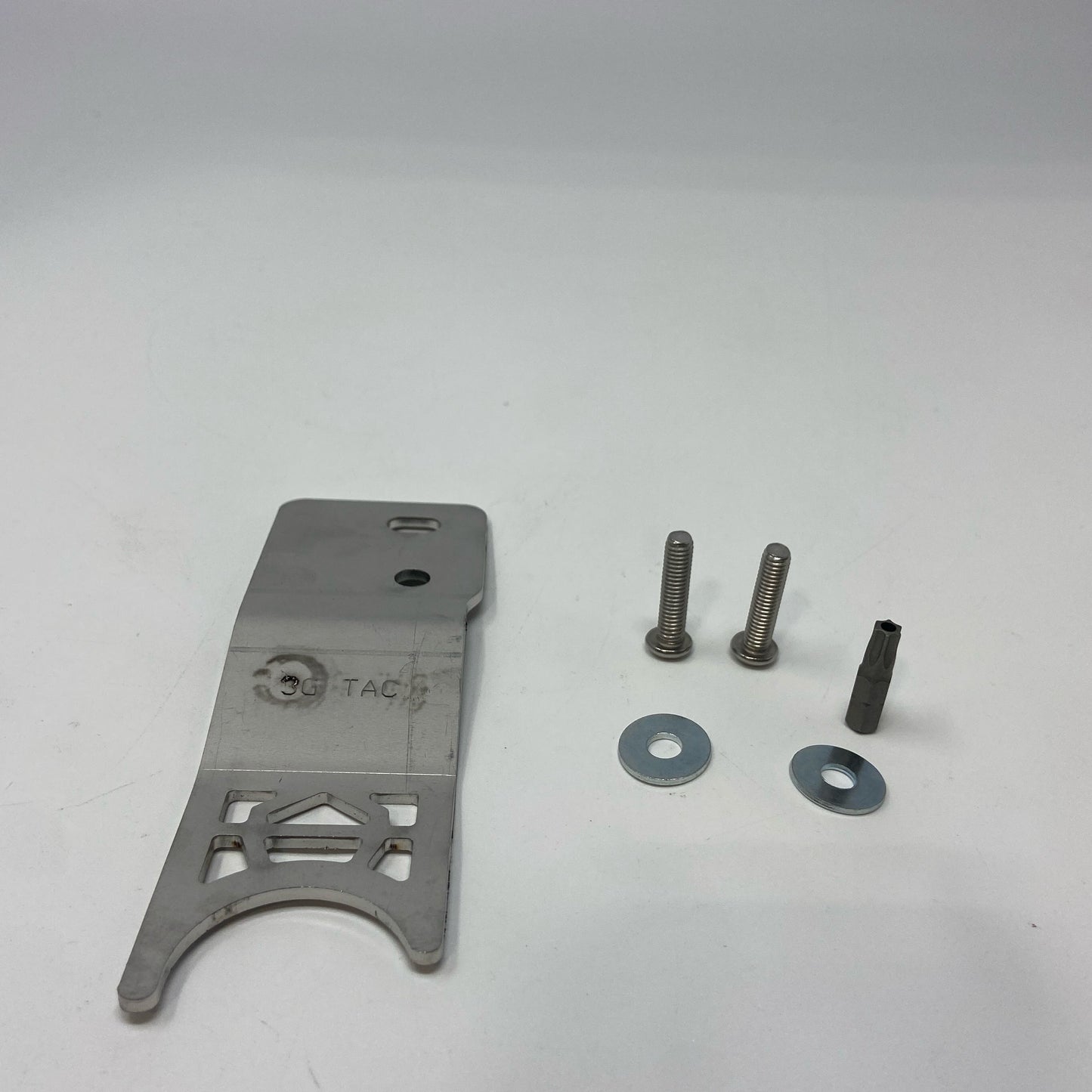 Front-UNT189015L8R