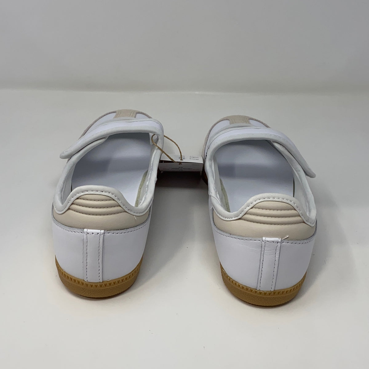 Left-UNT136549URD