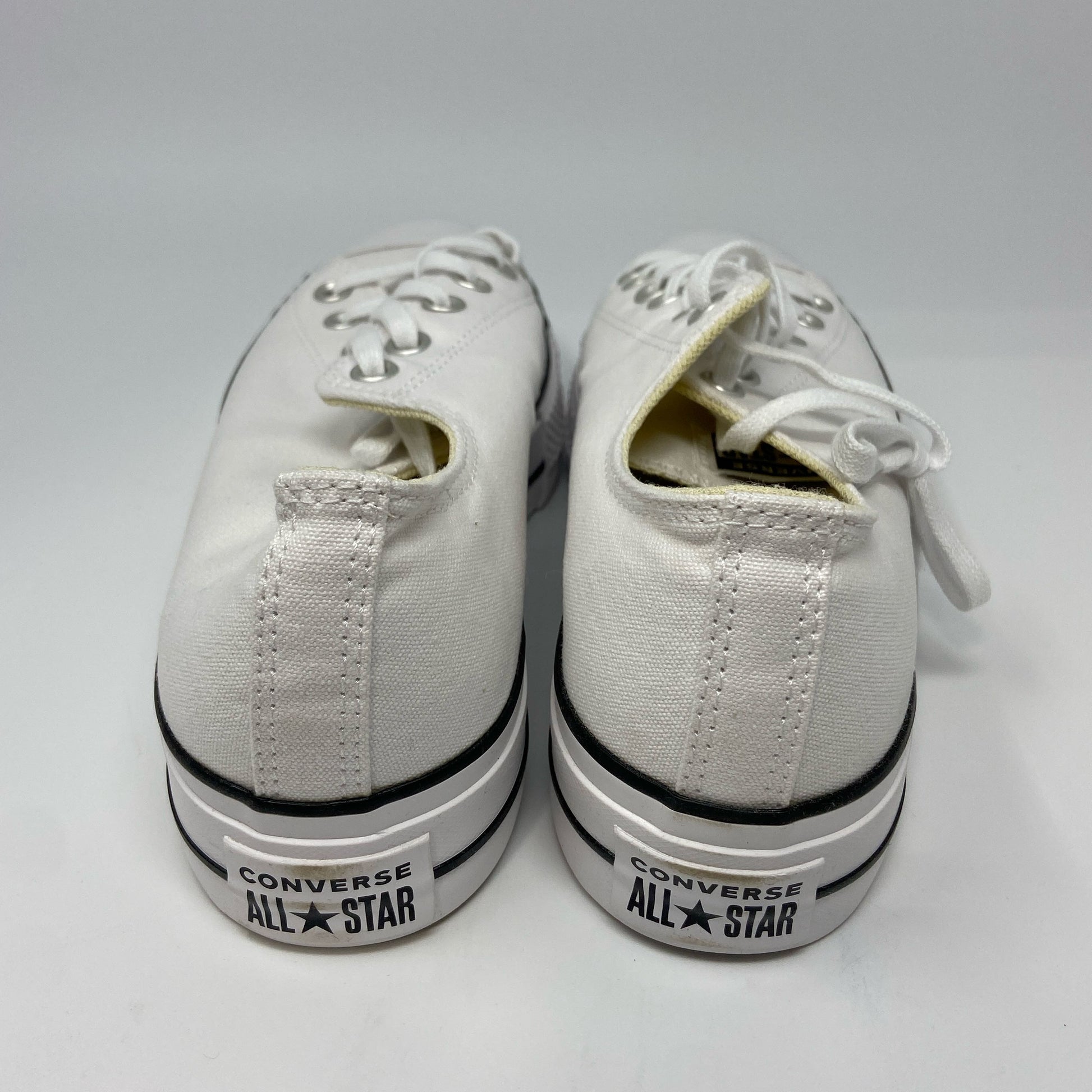 Right-UNT953155I4U