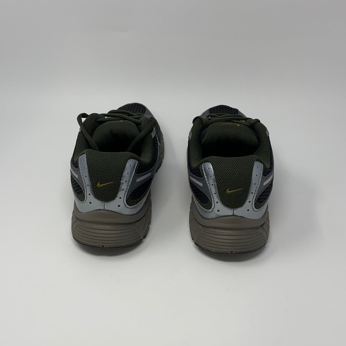 Left-UNT774655B04