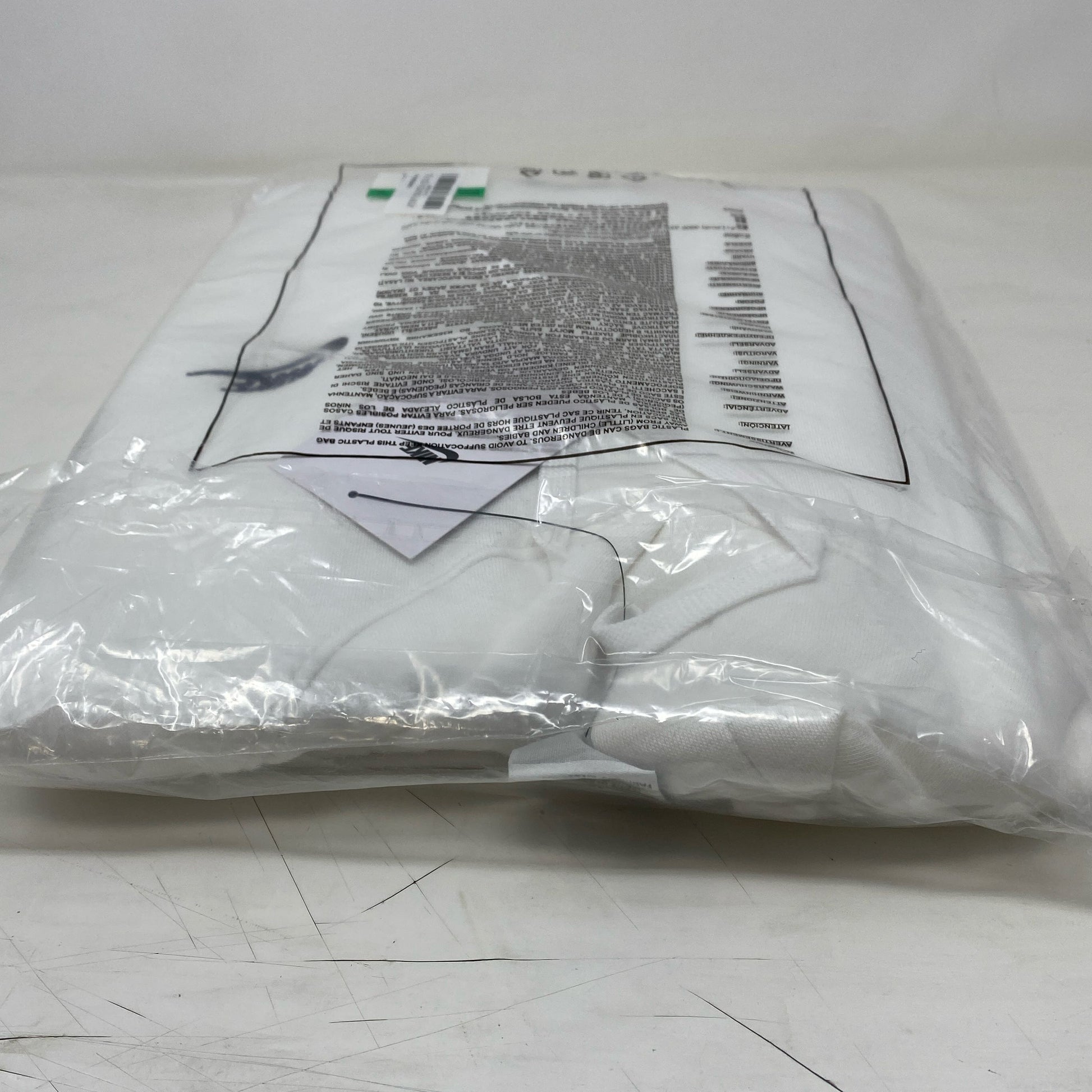 Back-UNT255701MCF