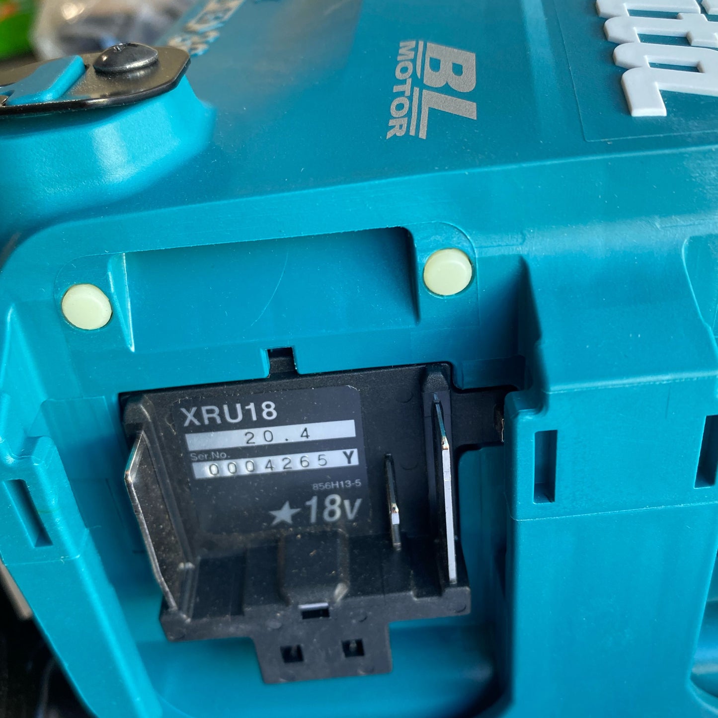 Serial #/Tag-UNT322173A0S