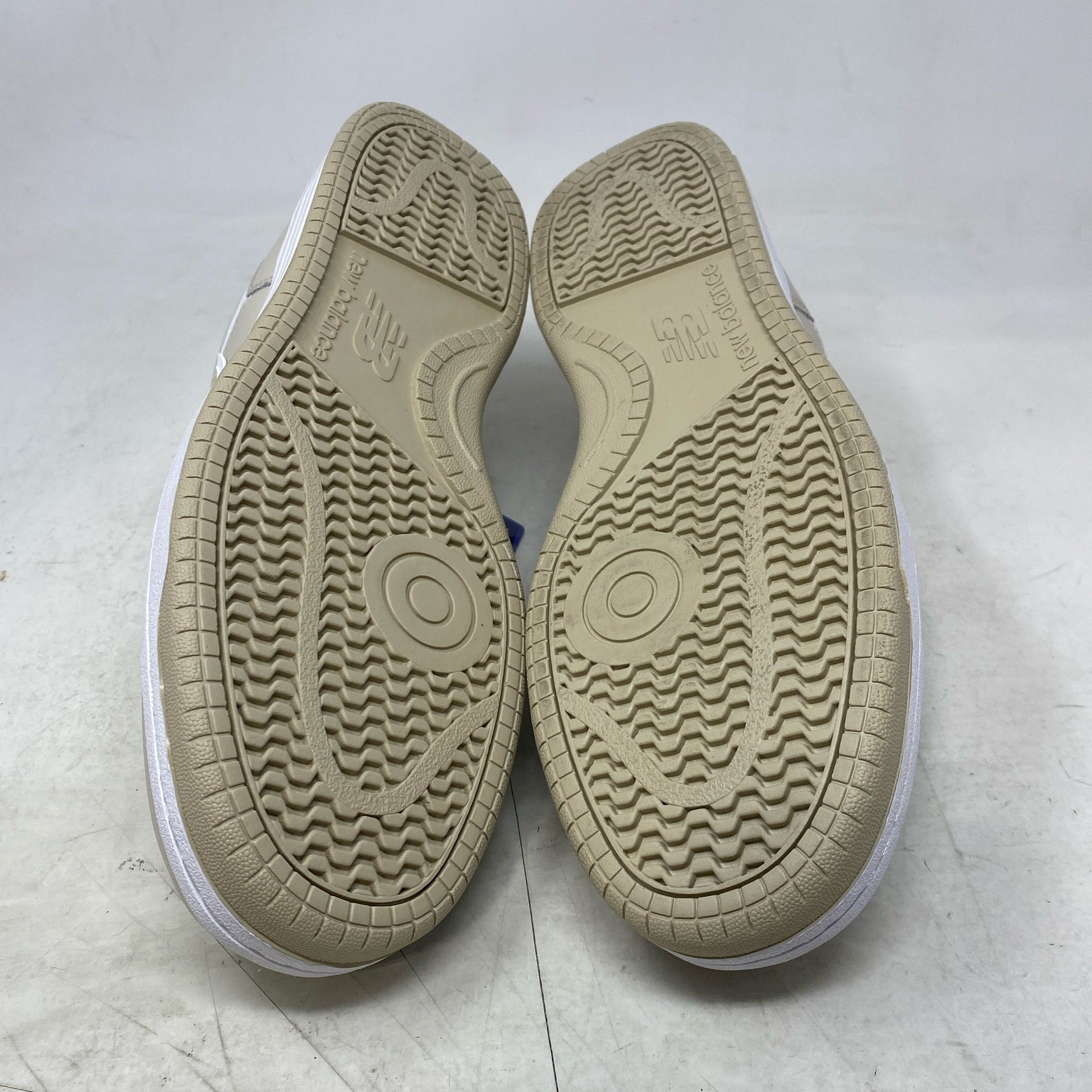 Bottom-UNT7402280LD
