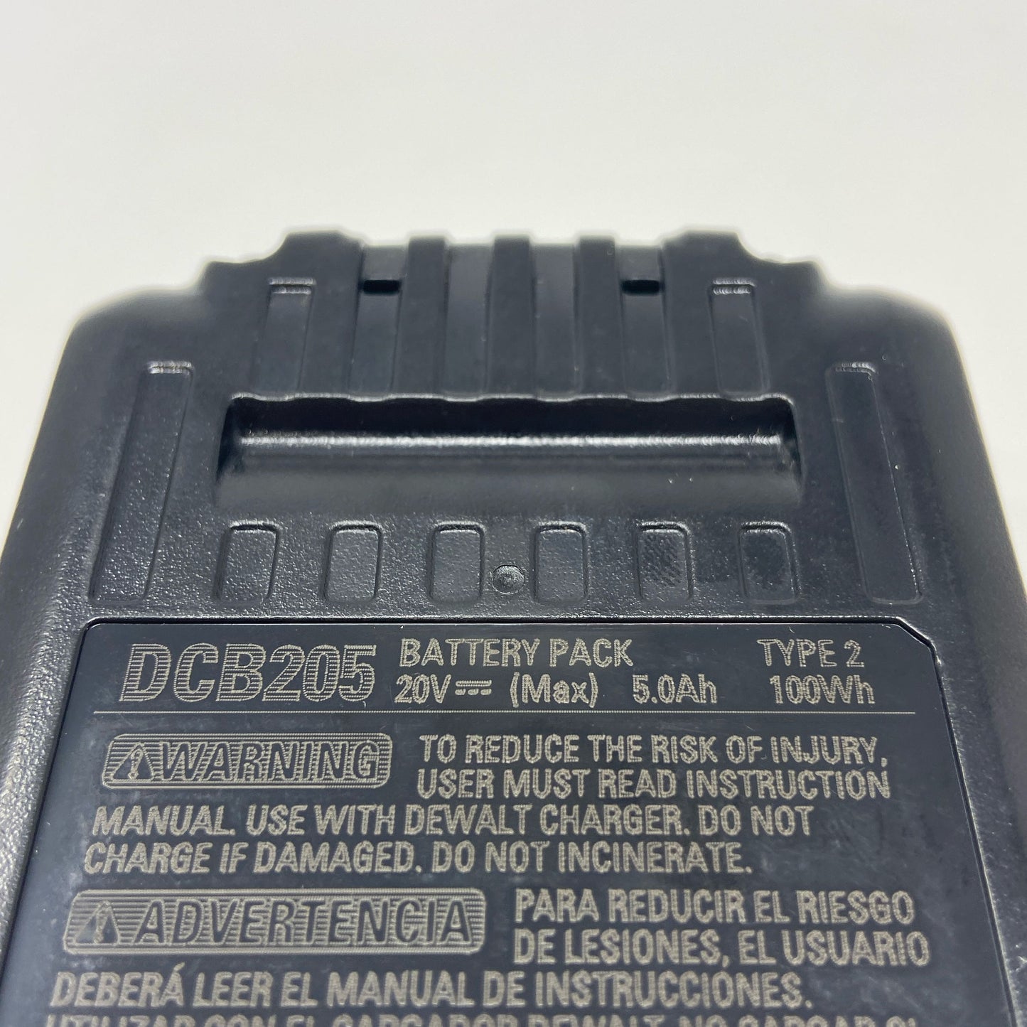 Serial #/Tag-UNT562678L0M