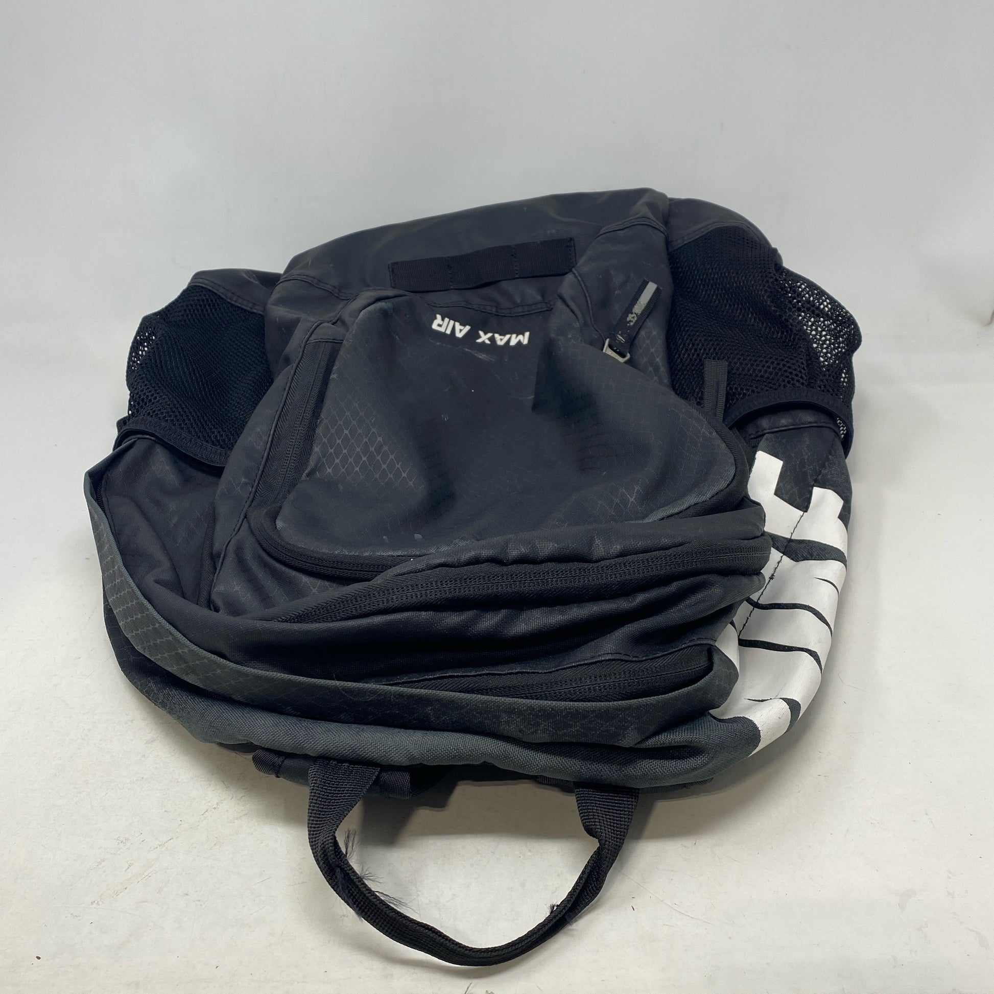 Back-LPNNC6C4FLVC8