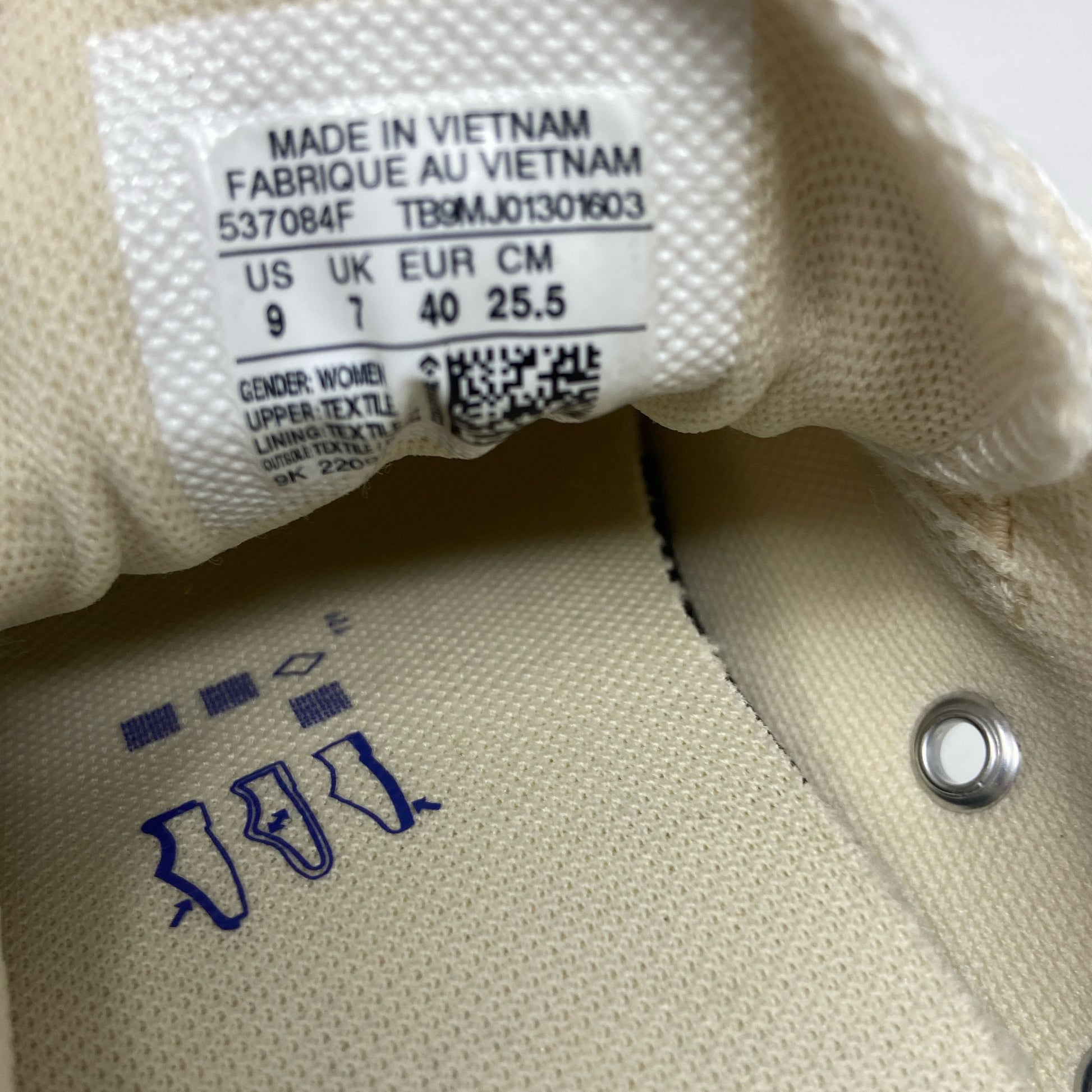 Serial #/Tag-UNT595522KPR