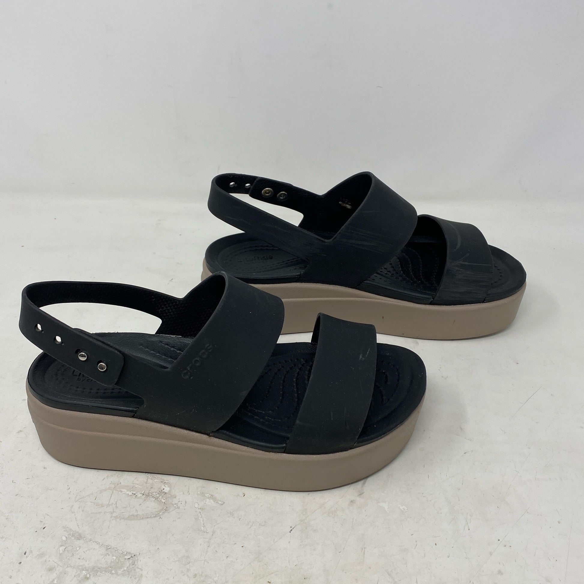 Front-LPNT093959416