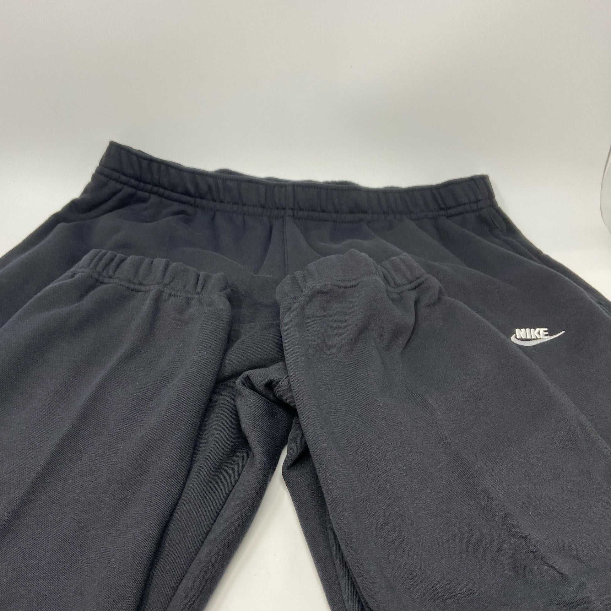 Front-UNT5752756N0