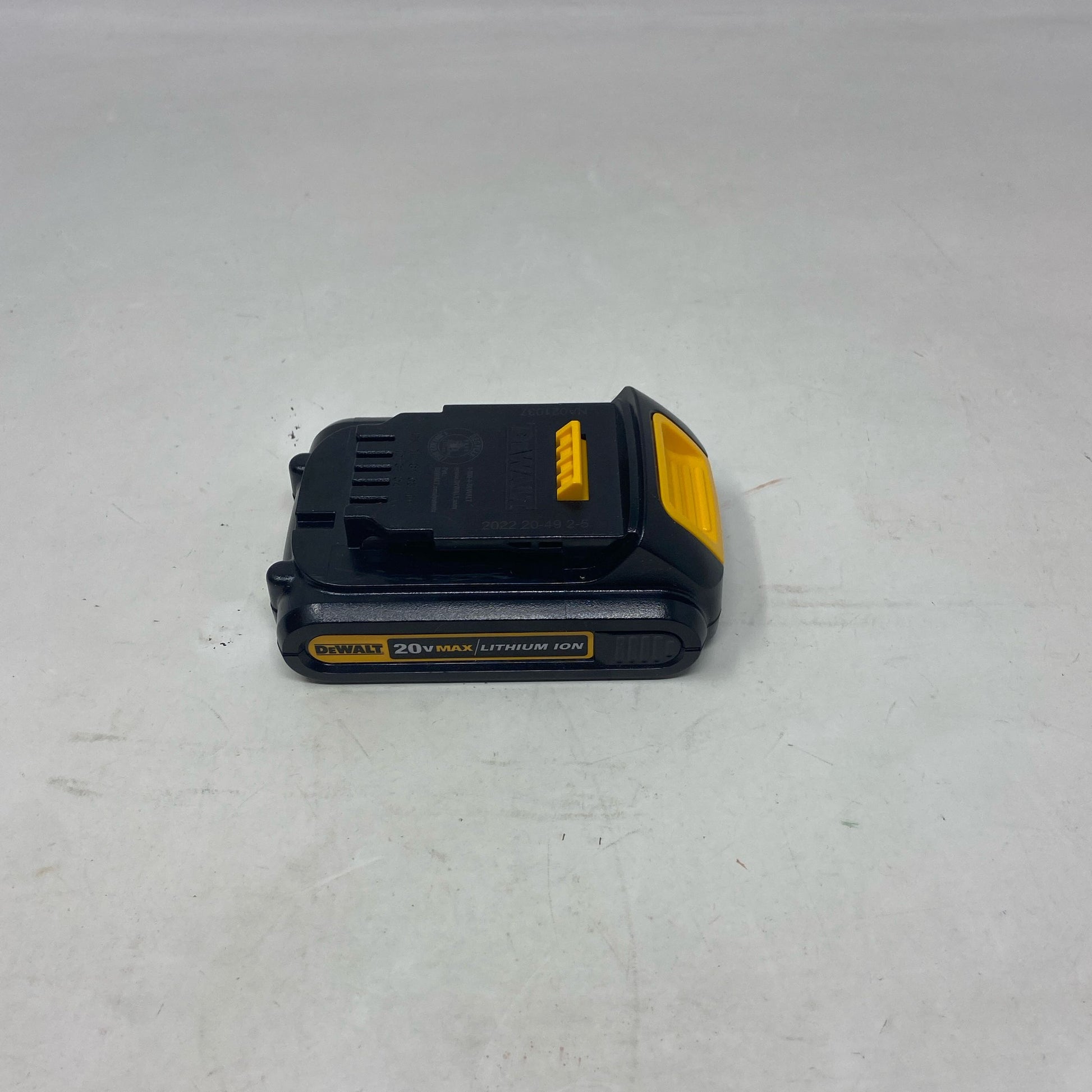 Front-UNT280136T2S