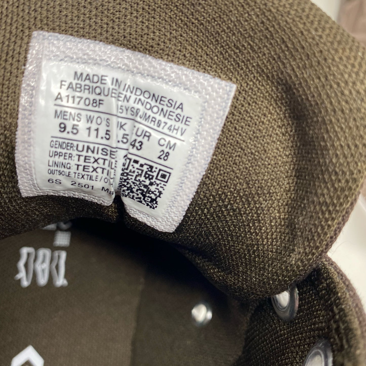 Serial #/Tag-UNT2555305DR