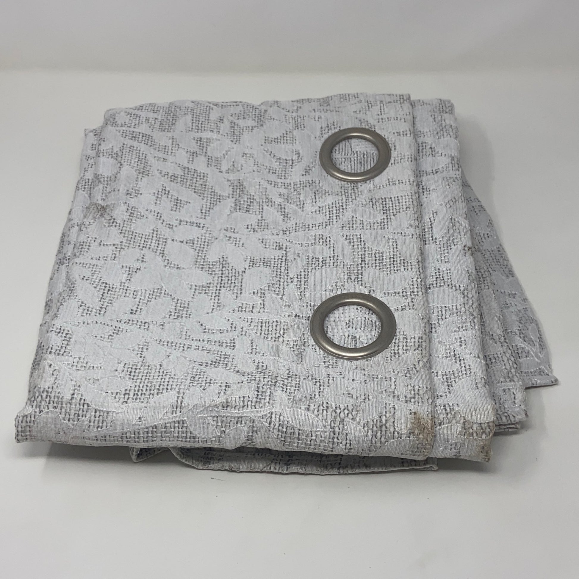 Back-UNT376574S8V