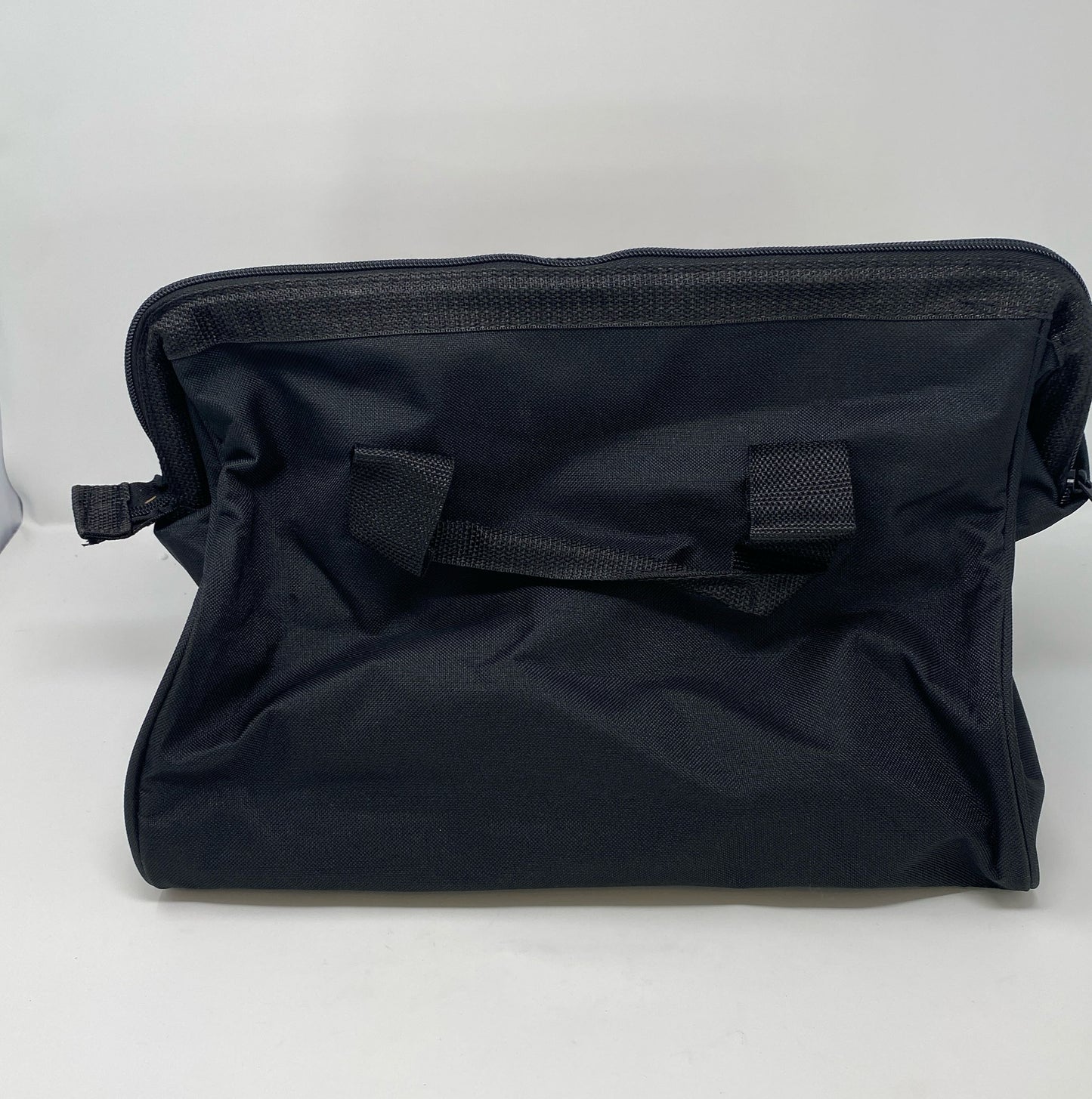 Back-UNT37076626L