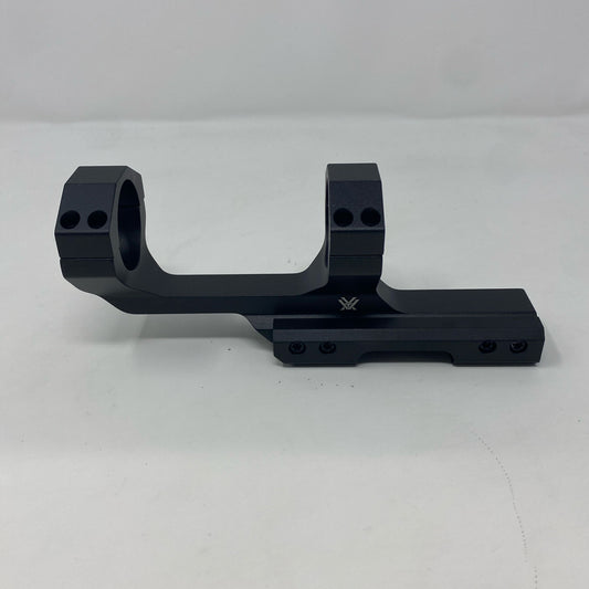 Front-UNT316657Z1B
