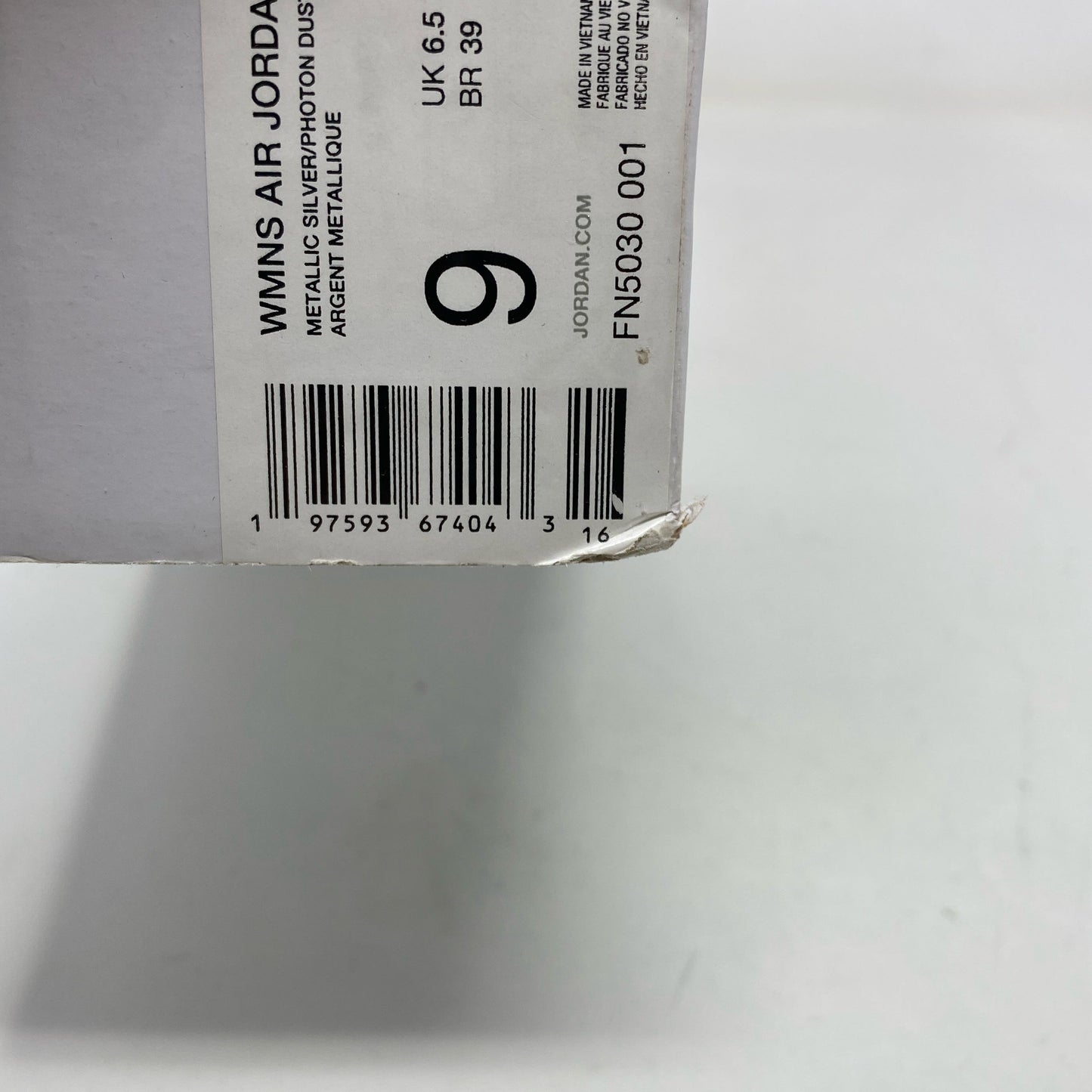 Serial #/Tag-UNT798775NJU