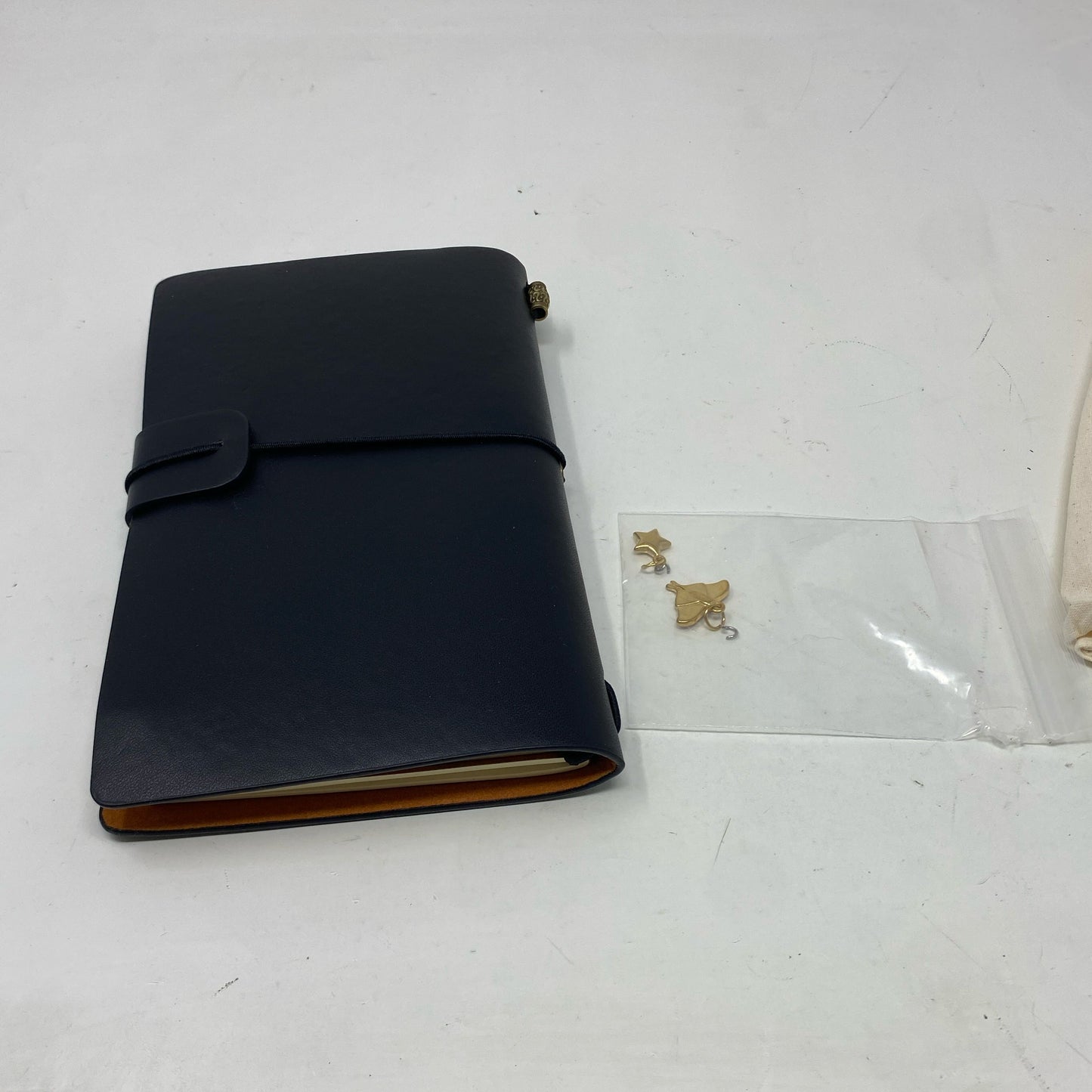 Back-UNT319041NF7