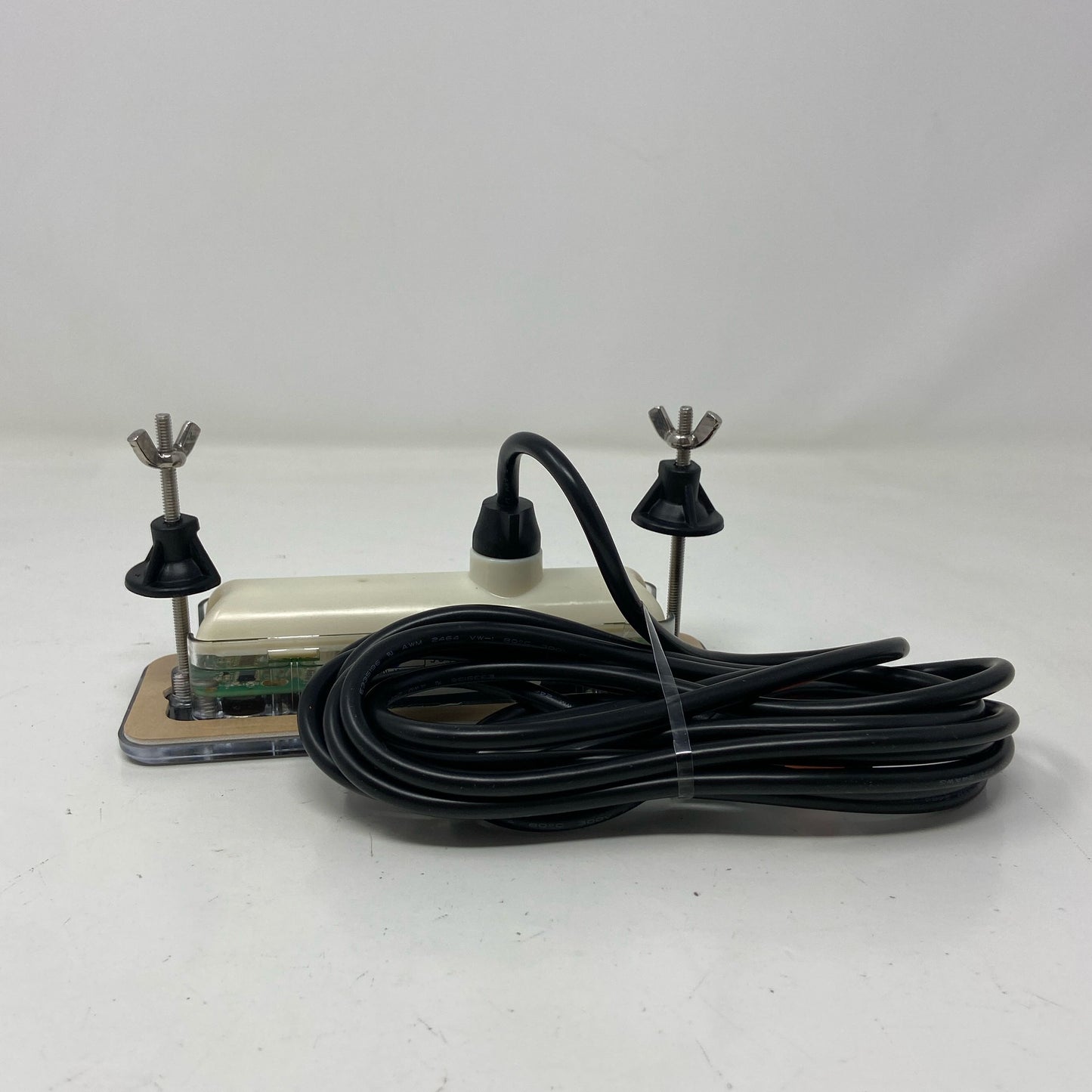 Back-UNT714319VB5