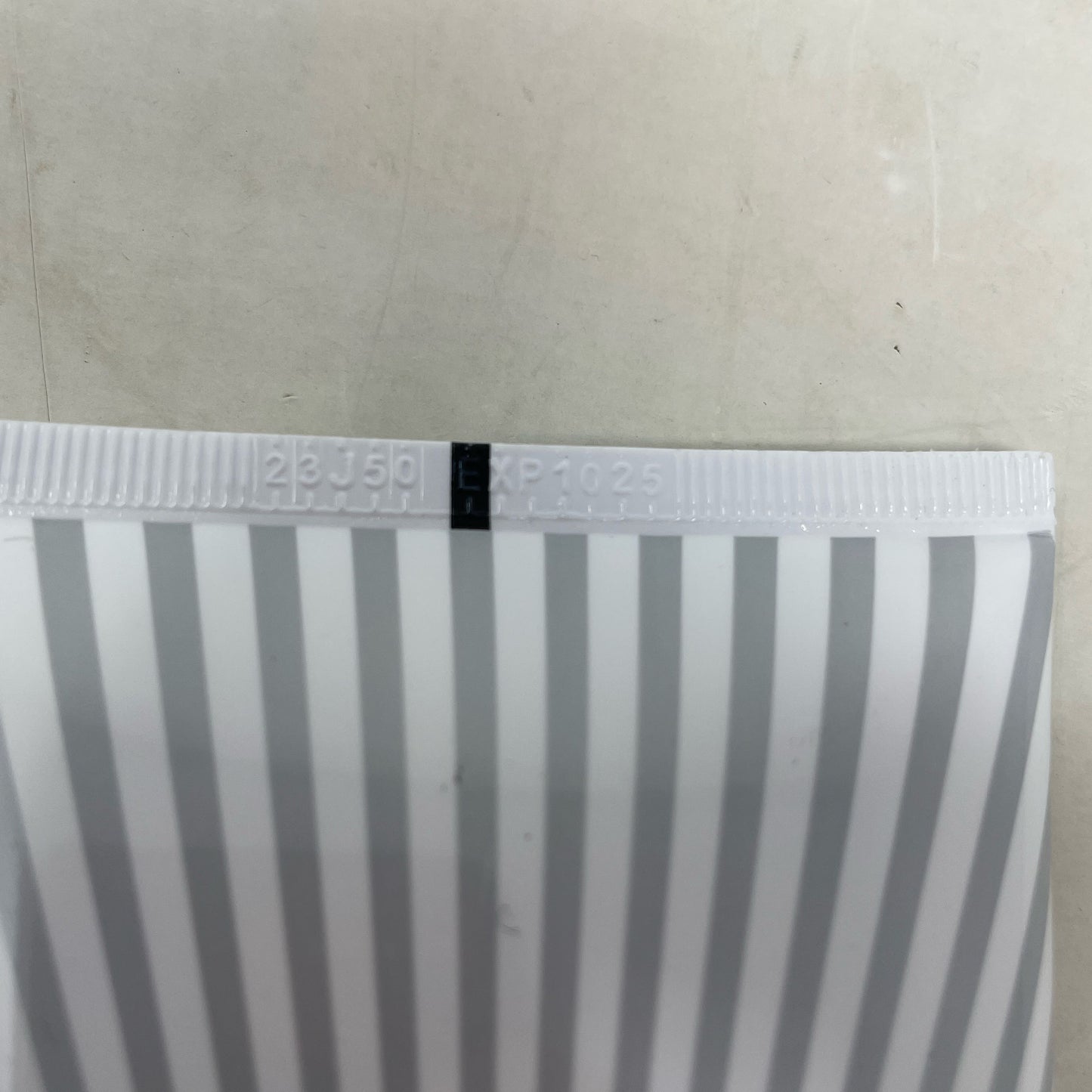 Serial #/Tag-UNT825198X5T