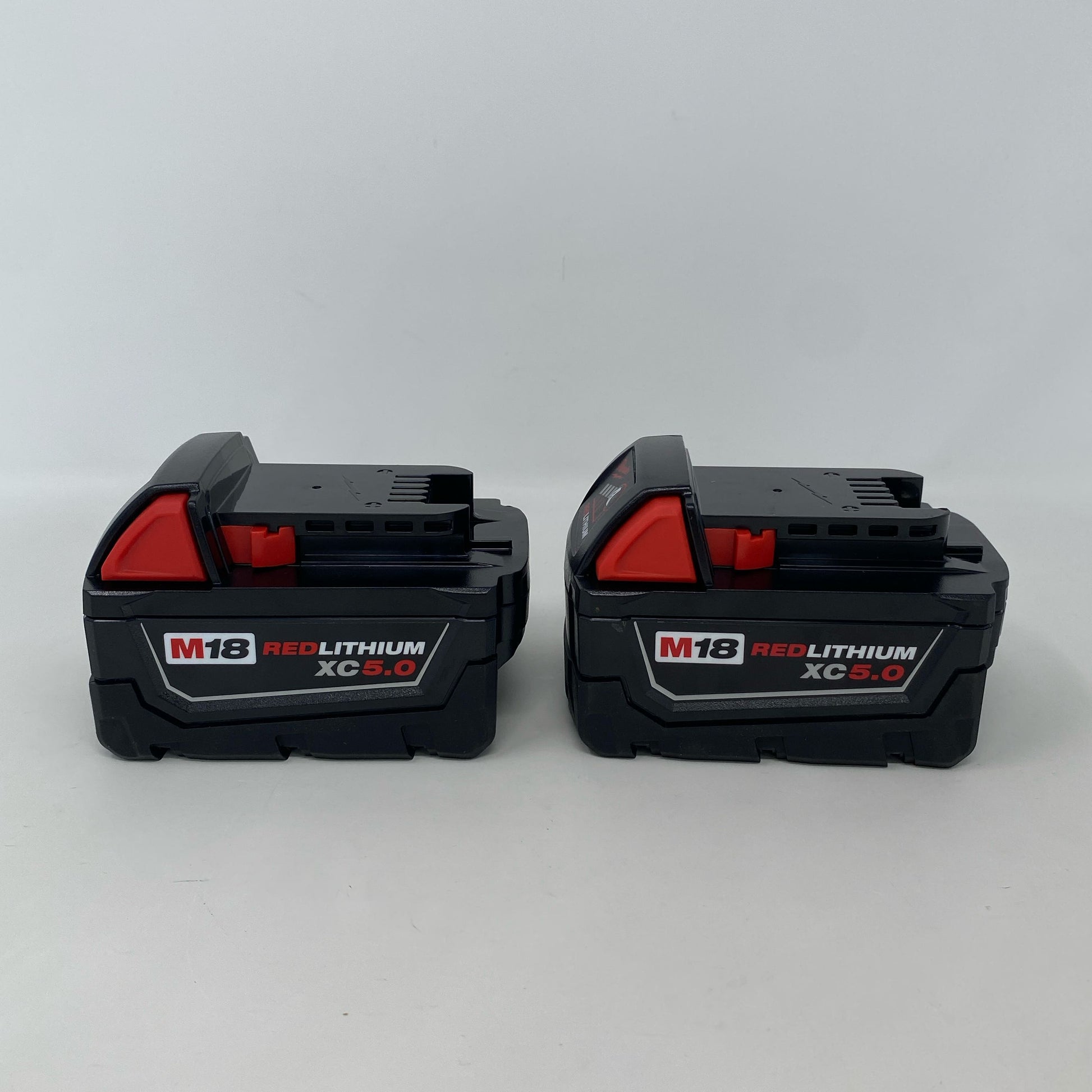 Back-UNT16190474TT