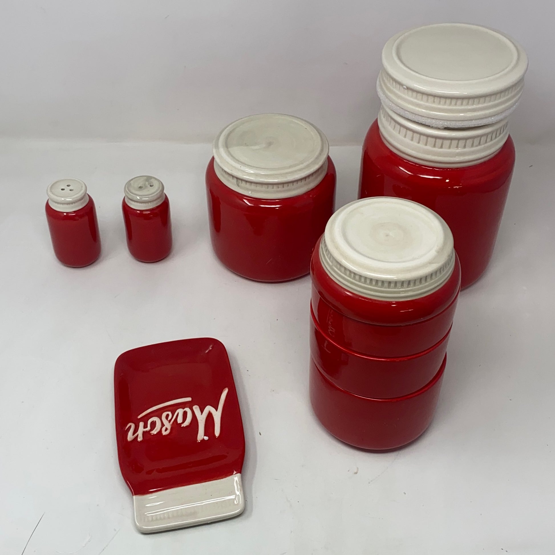 Back-LPNPMGI3137528