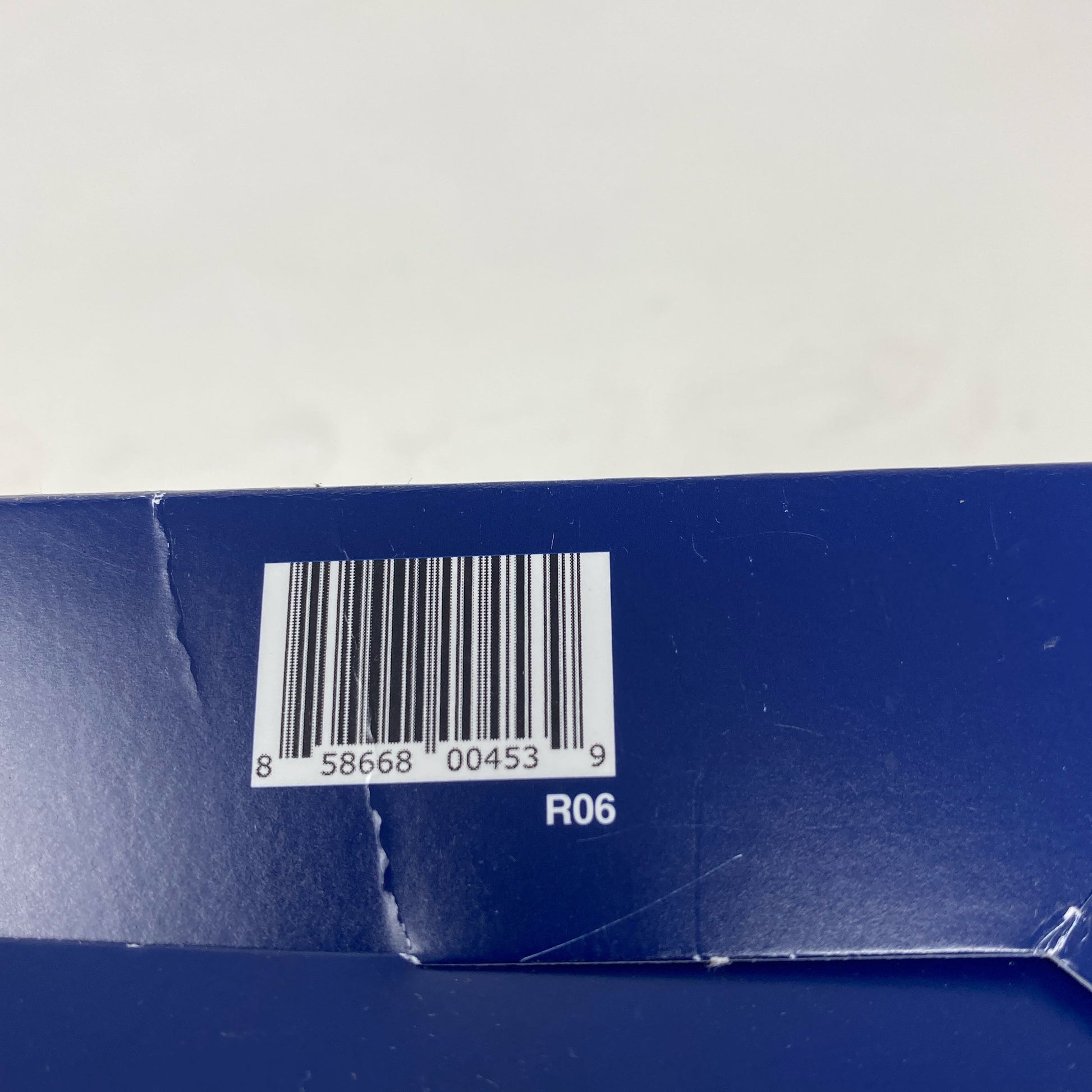 Serial #/Tag-UNT943652WCT