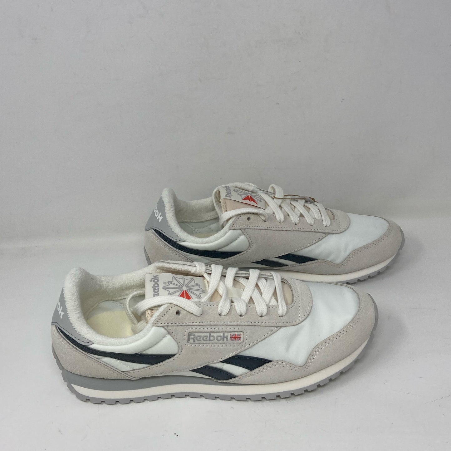 Front-UNT77933724S