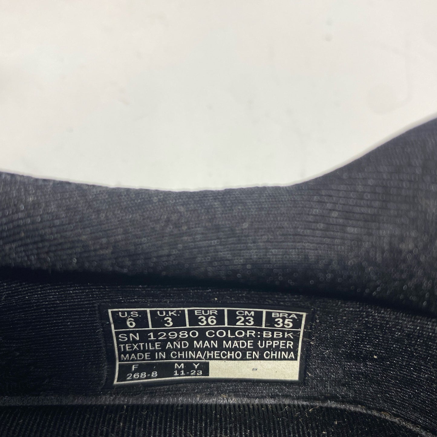 Serial #/Tag-UNT245601IQH