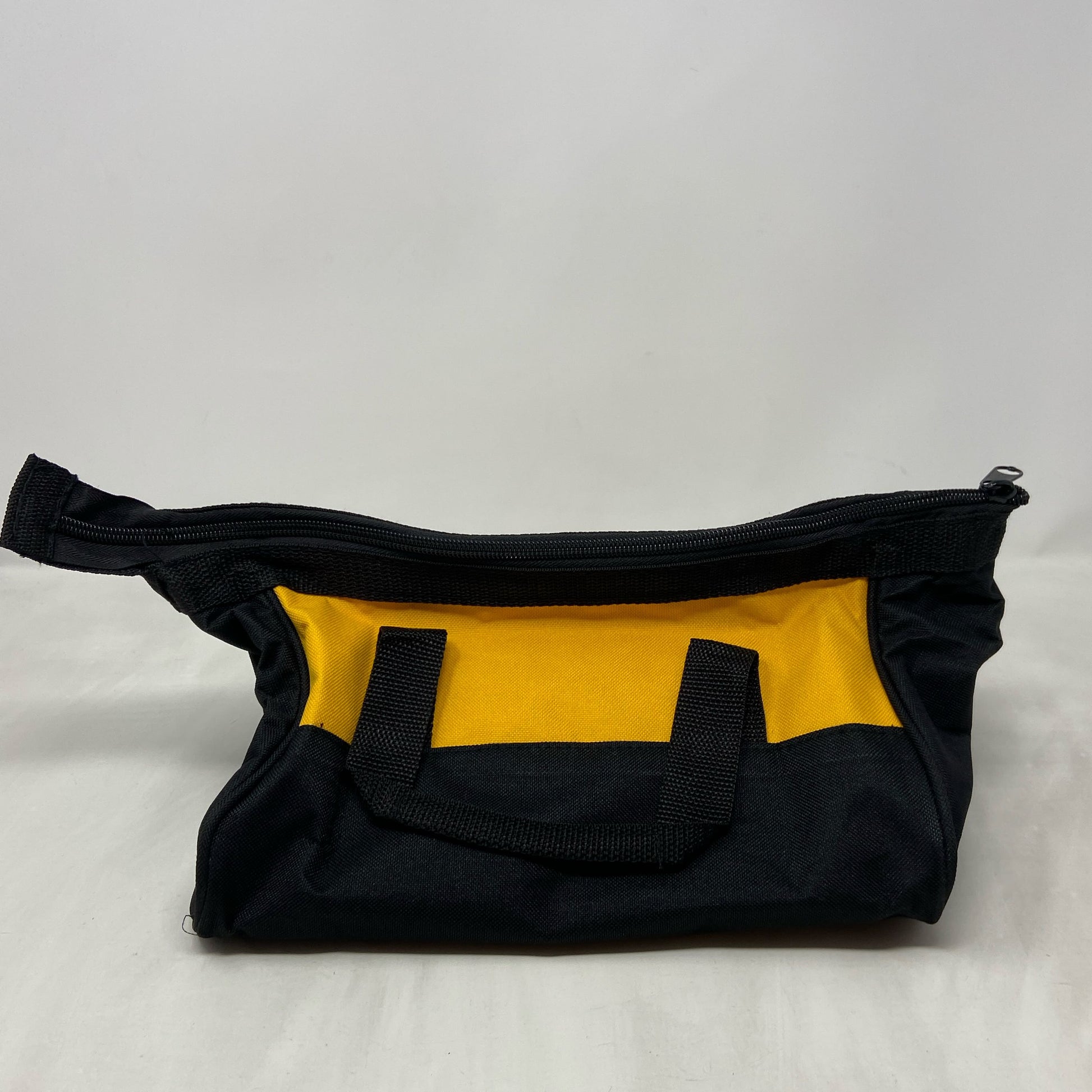 Back-UNT418778NMK