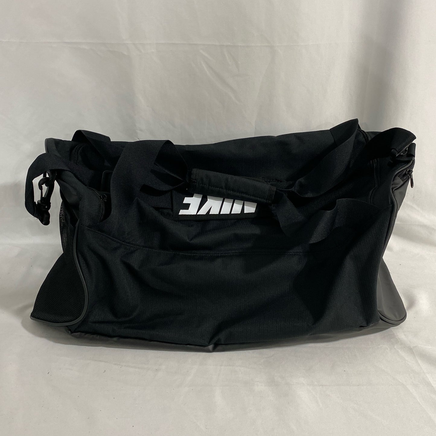 Back-UNT801859UQ8