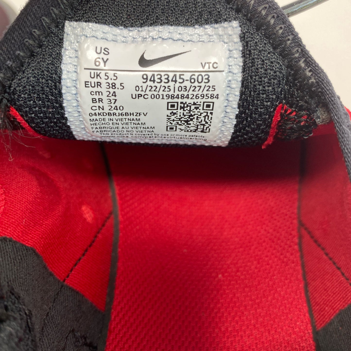 Serial #/Tag-UNT335689Z5V