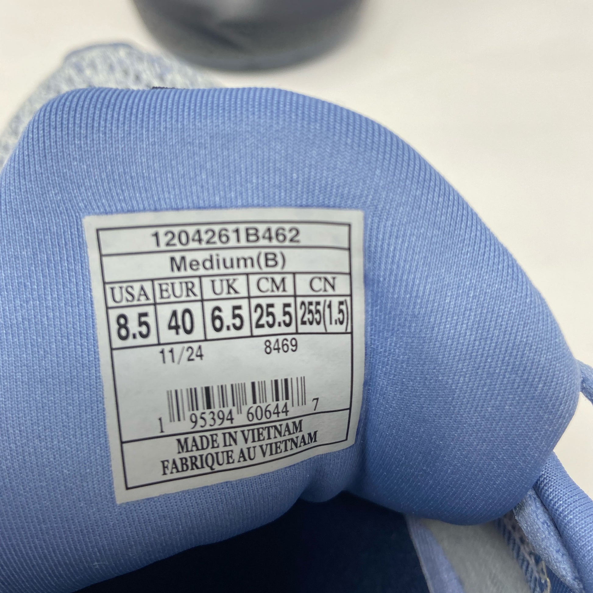 Serial #/Tag-UNT186952YDY